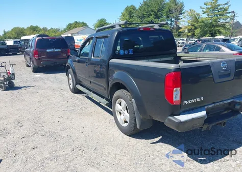 2005 Nissan Frontier Crew Cab Le/Se/Off Road z USA, uszkodzony, nr VIN 1N6AD07W15C420081